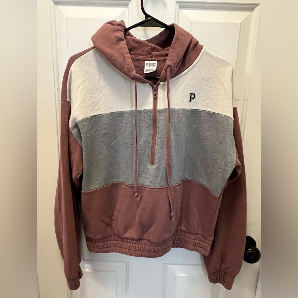 GUC VS Pink Cropped Hoodie - Sz XS